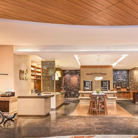 Pullman New Delhi Aerocity Экстерьер фото The lobby lounge