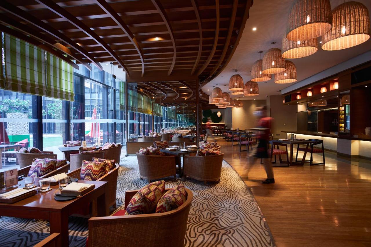 Pullman New Delhi Aerocity Экстерьер фото The restaurant
