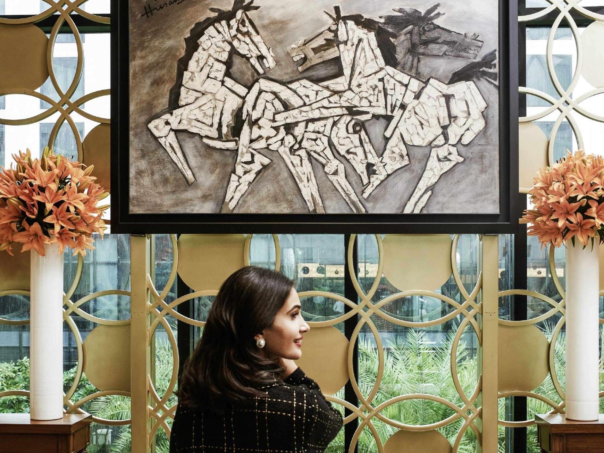 Pullman New Delhi Aerocity Экстерьер фото The Artist