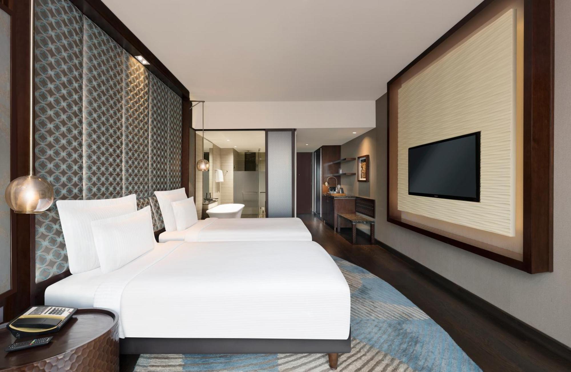 Pullman New Delhi Aerocity Экстерьер фото Deluxe Room
