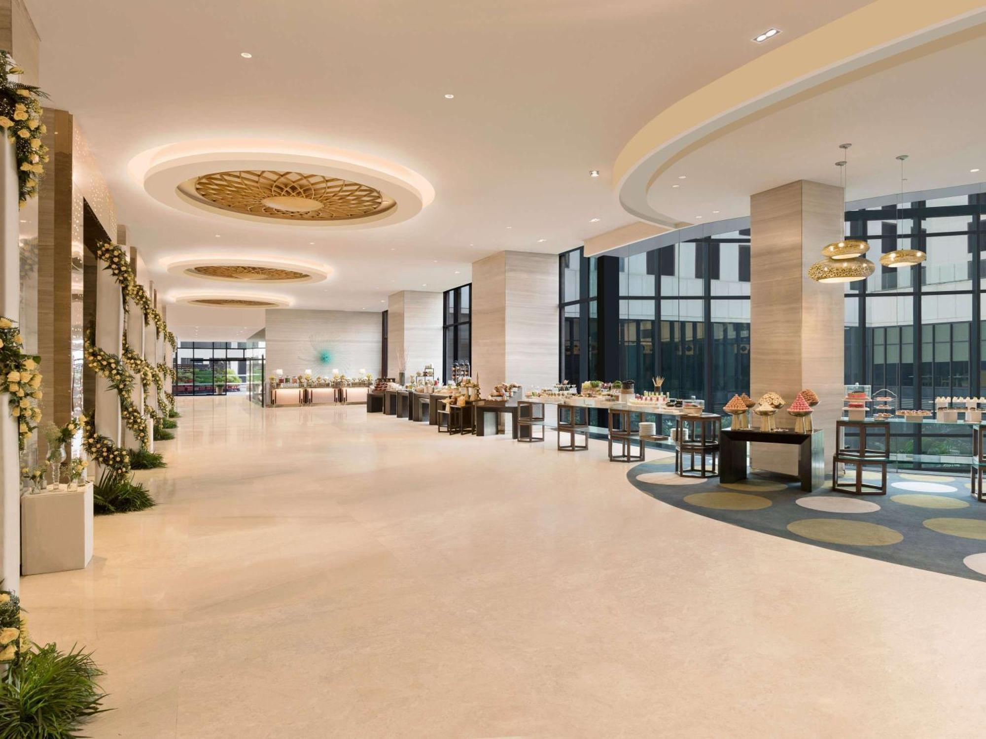 Pullman New Delhi Aerocity Экстерьер фото